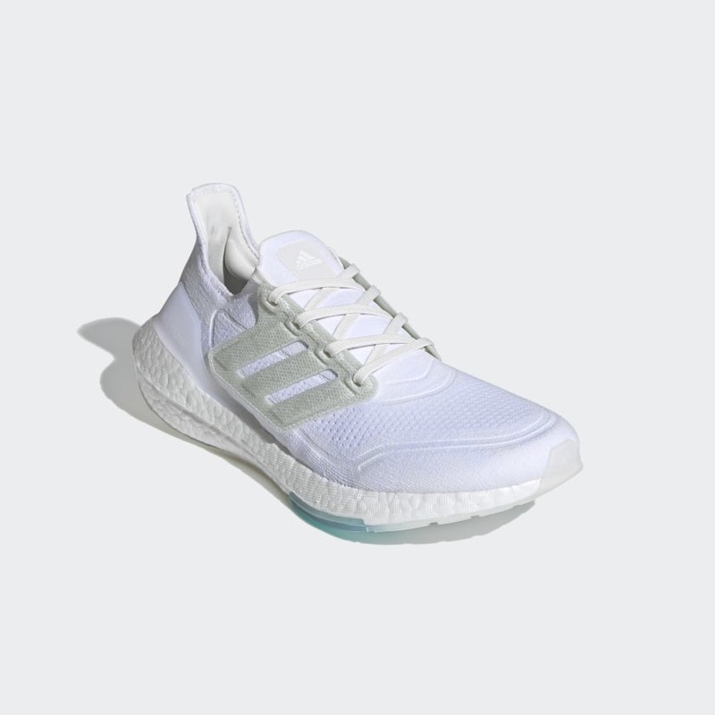 Adidas ultra 2025 boost parley 19